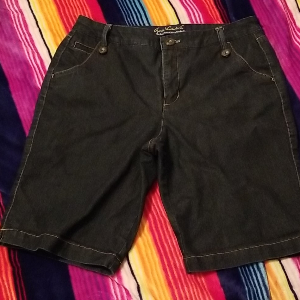 Gloria Vanderbilt denim shorts